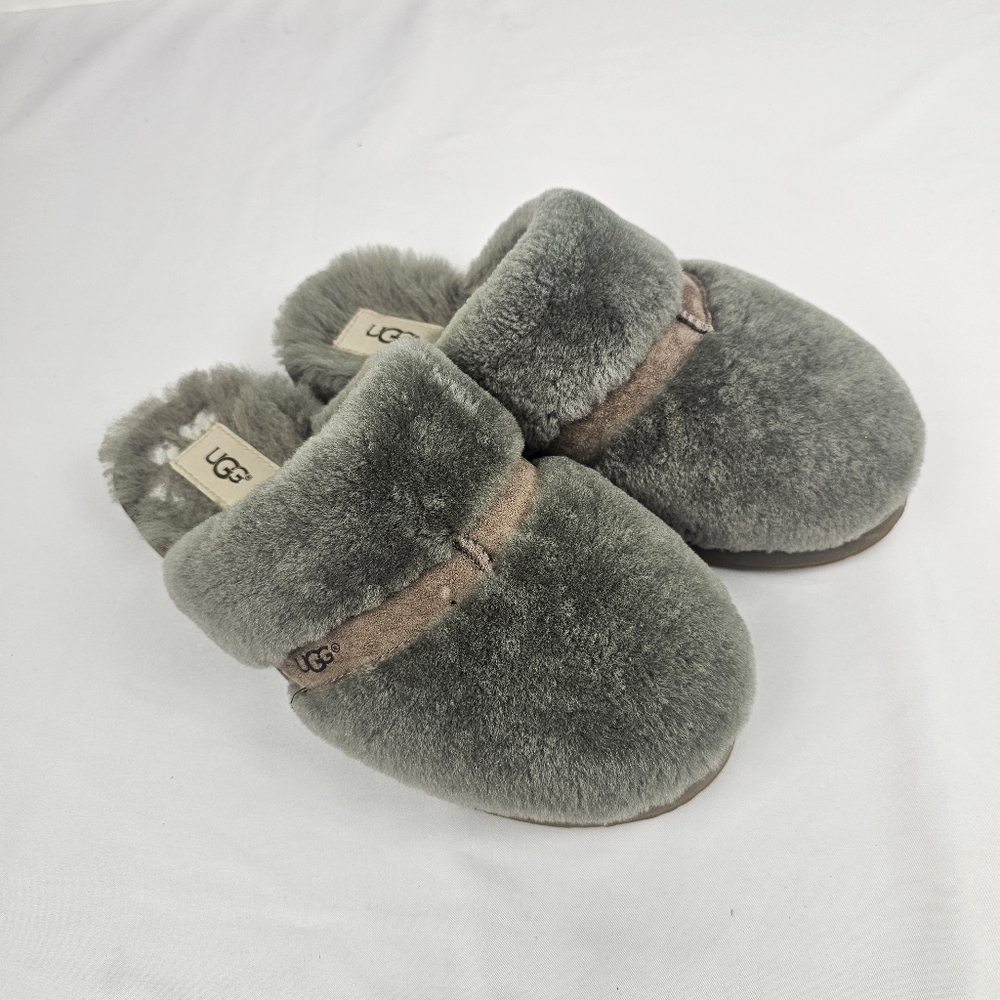 UGG Shoes Womens 8 Mules Slip On Flats Gray Round Toe Casual